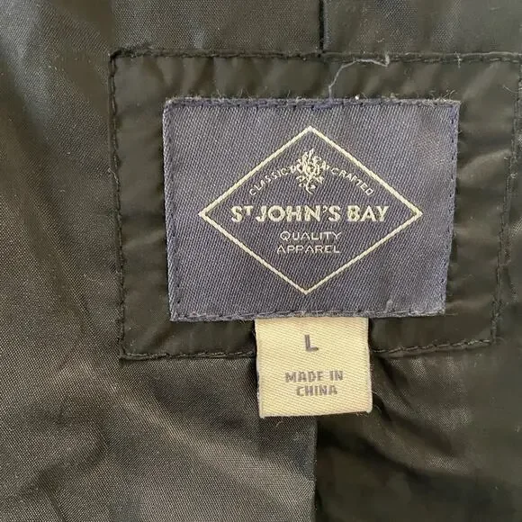 Women's Black Quilted Coat - Picture 9 of 10